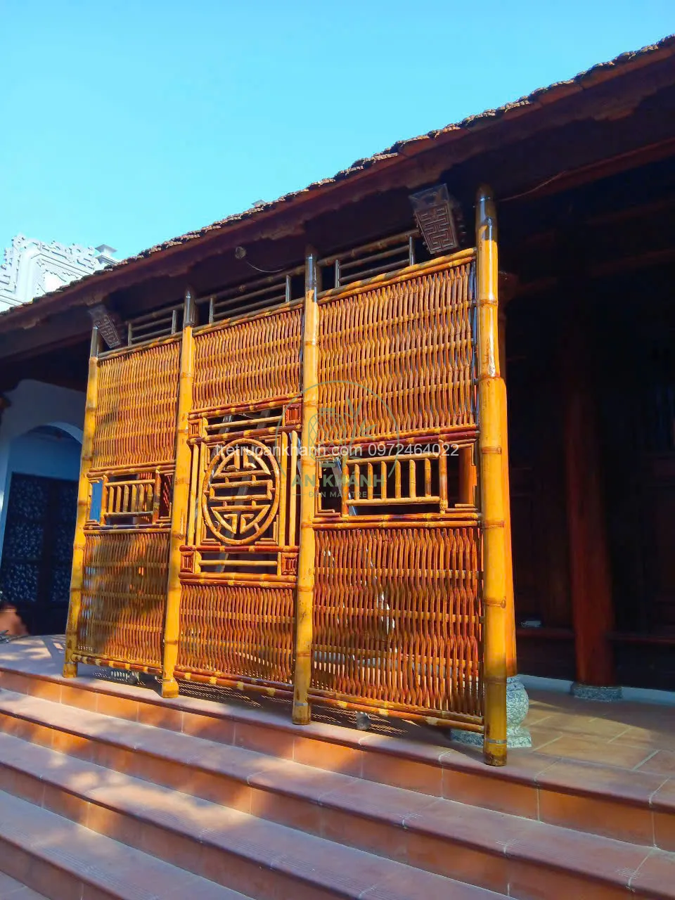 dai-tre-trang-tri dại tre gian giữa nhà cổ